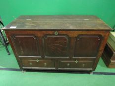 Oak mule chest with 2 drawers below, 120 x 53 x 80cms. Estimate £50-80.