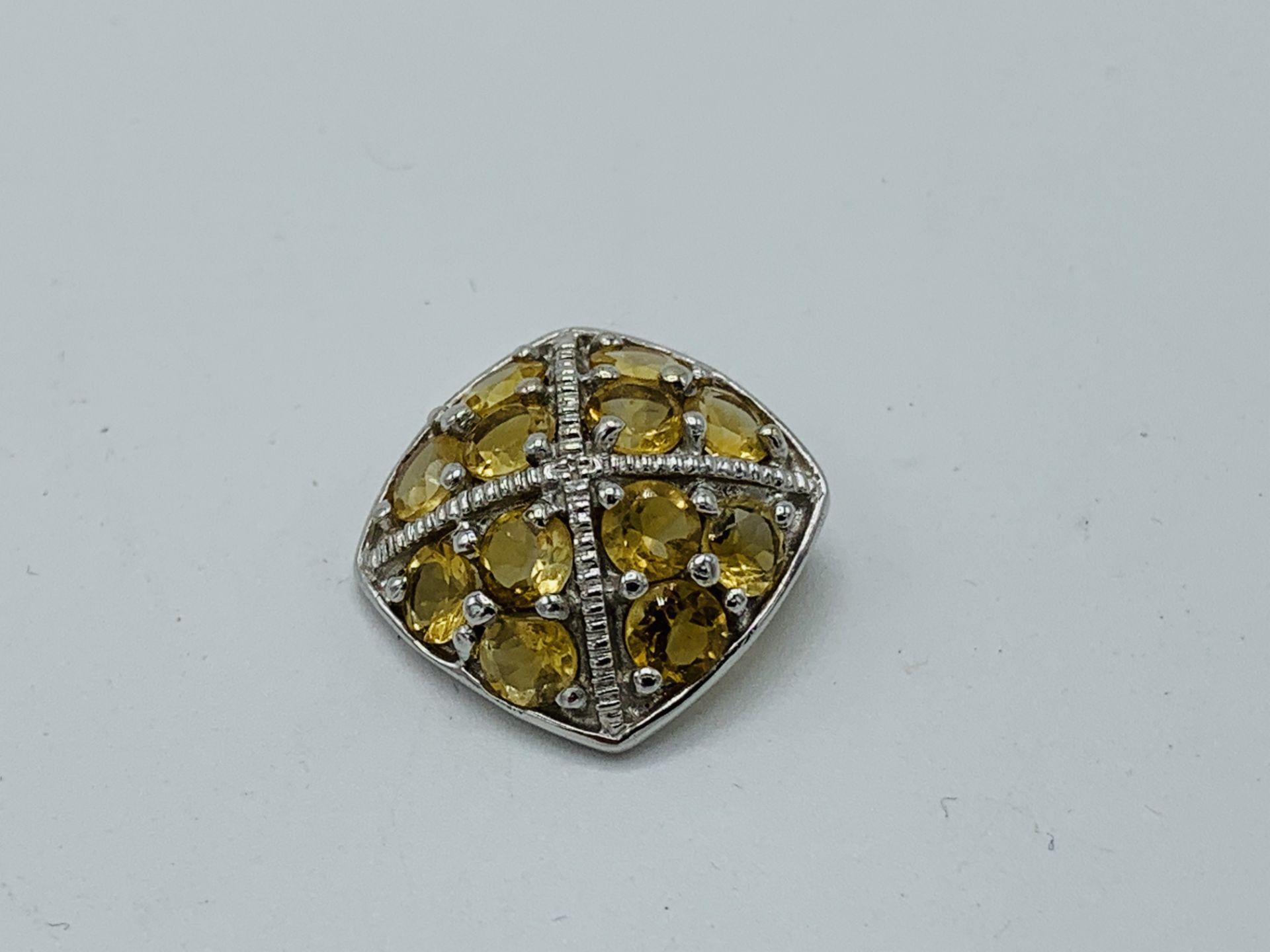 9ct white gold citrine pendant with certificate. Estimate £30-40. - Image 3 of 4