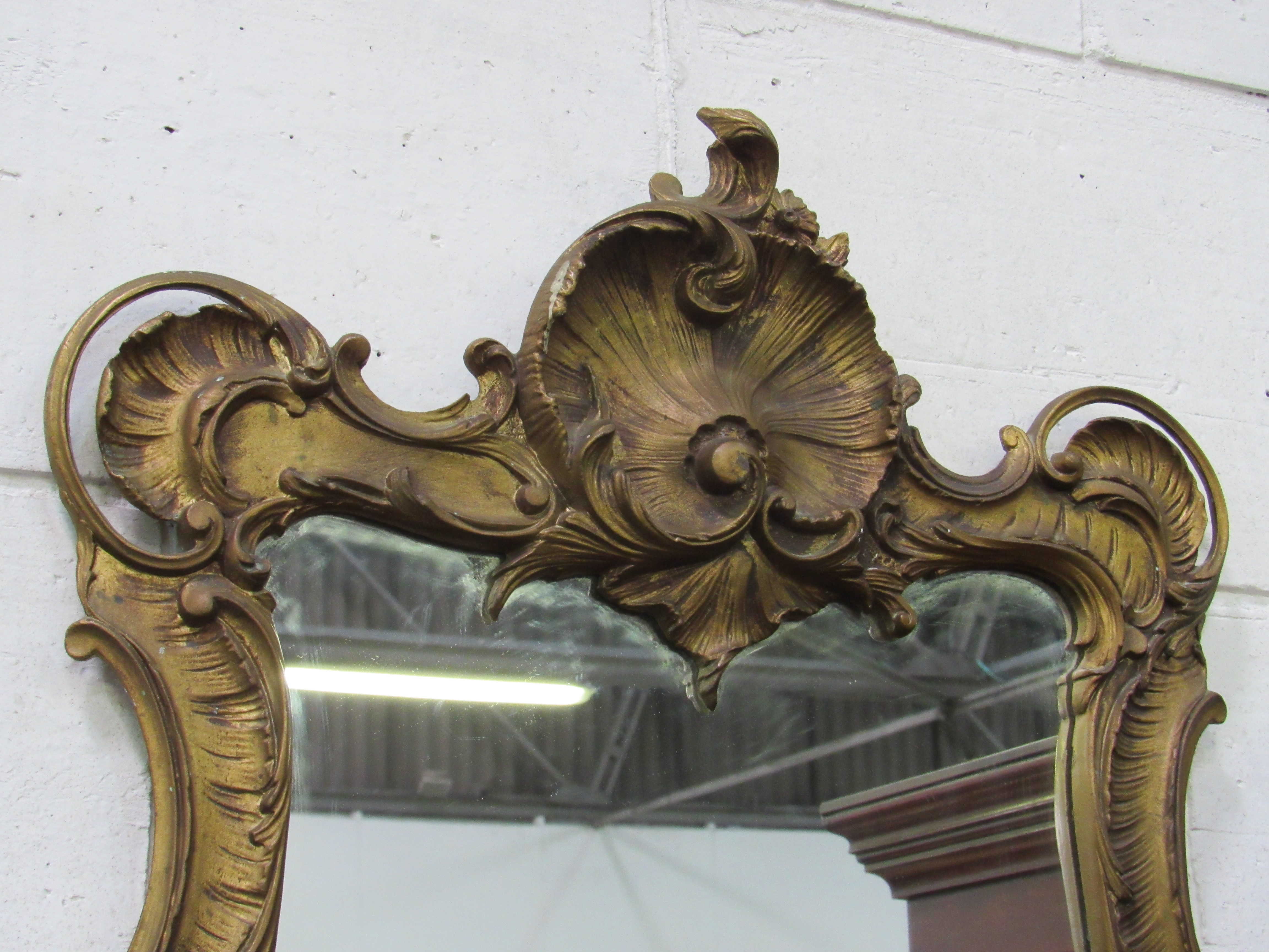 Large ornate gilded serpentine shape gilt frame mirror. Estimate £20-30. - Image 3 of 3