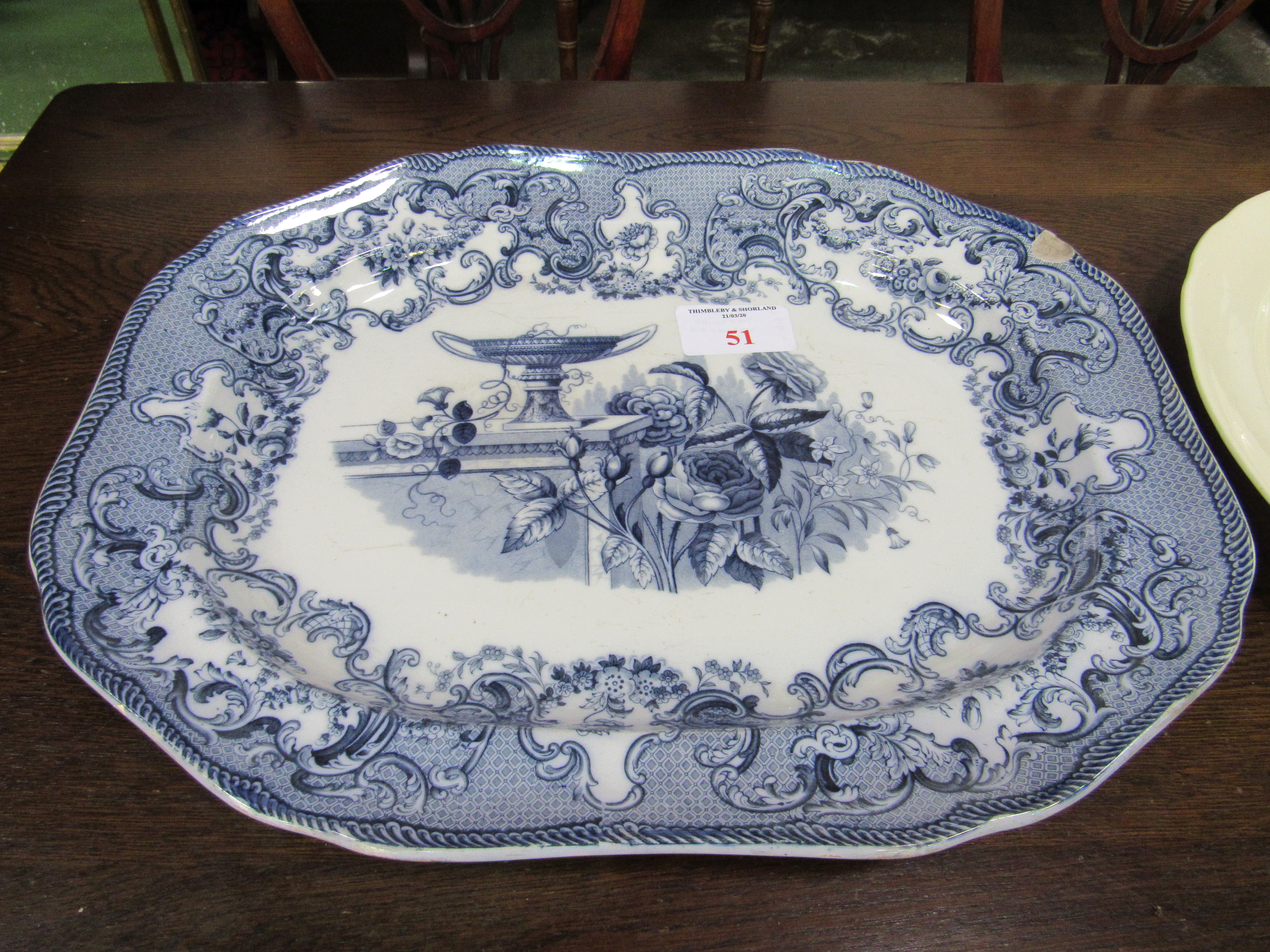 Copeland meat plate and matching serving plate as found together with a cream serving plate, 54 x - Image 2 of 4