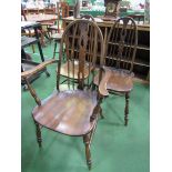 6 rail back shaped seat chairs and 2 matching carvers. Estimate £10-30.