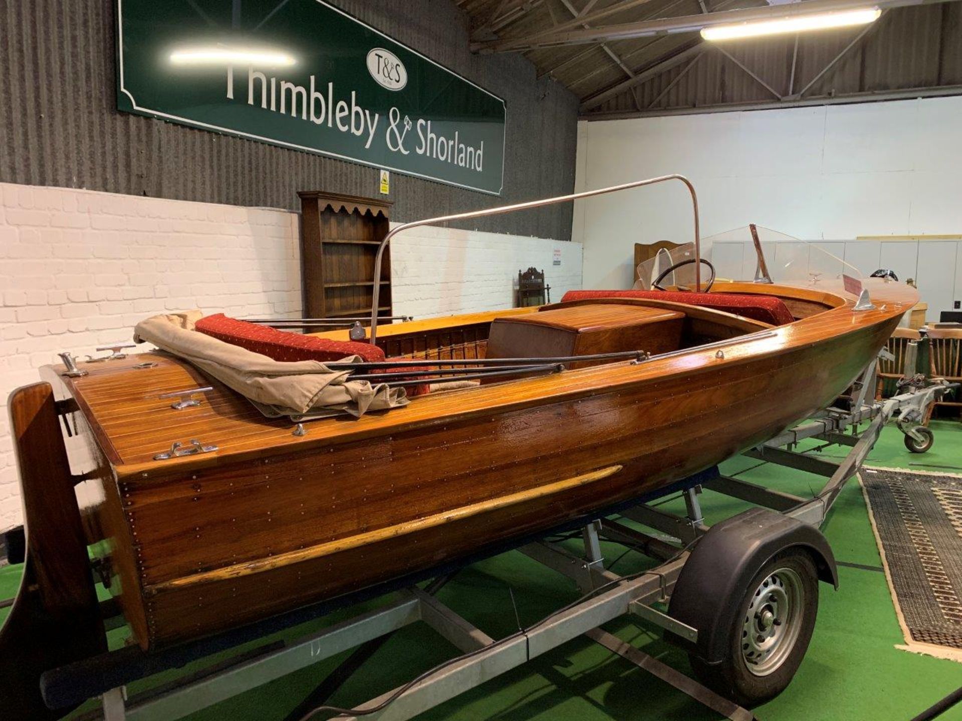 'Lizzie B II' 1953 Tucker Brown and Co River launch. Mahogany Carval planking hull with oak frame. - Image 5 of 7