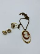 18ct gold and cameo ring, size M, weight 5.2gms together with a cameo pendant on yellow metal chain,