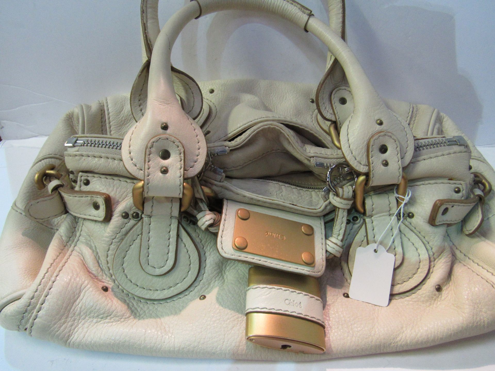 Authentic 'Chloe' cream leather handbag, code no. 03.06.56.4357 with padlock & key. Estimate £60- - Image 2 of 2