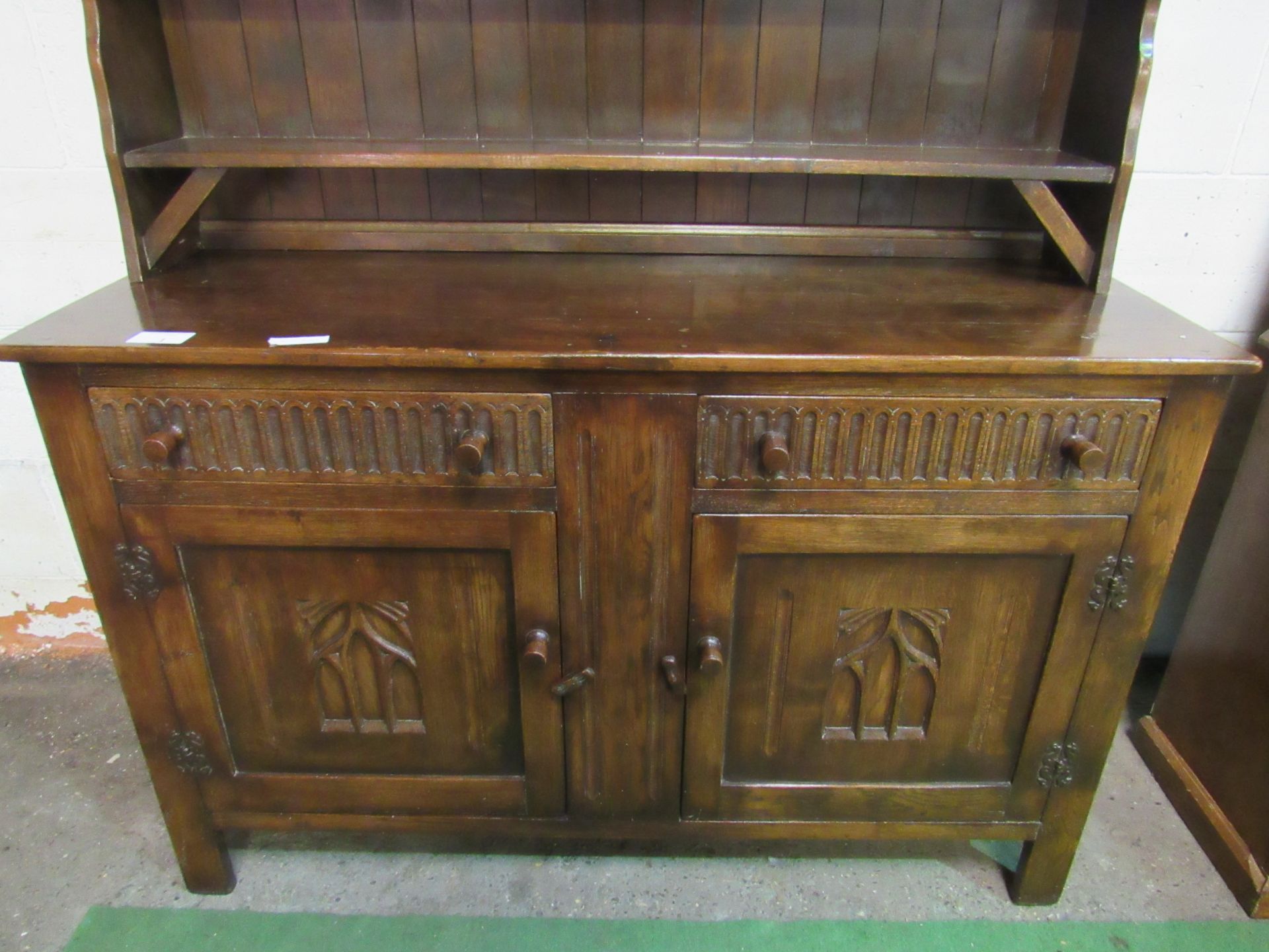 Oak dresser 2 drawers above 2 cupboards, 141 x 49 x 172cms. Estimate £30-40. - Image 2 of 4