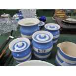 Quantity of blue and white Cornish ware. Estimate £10-20.