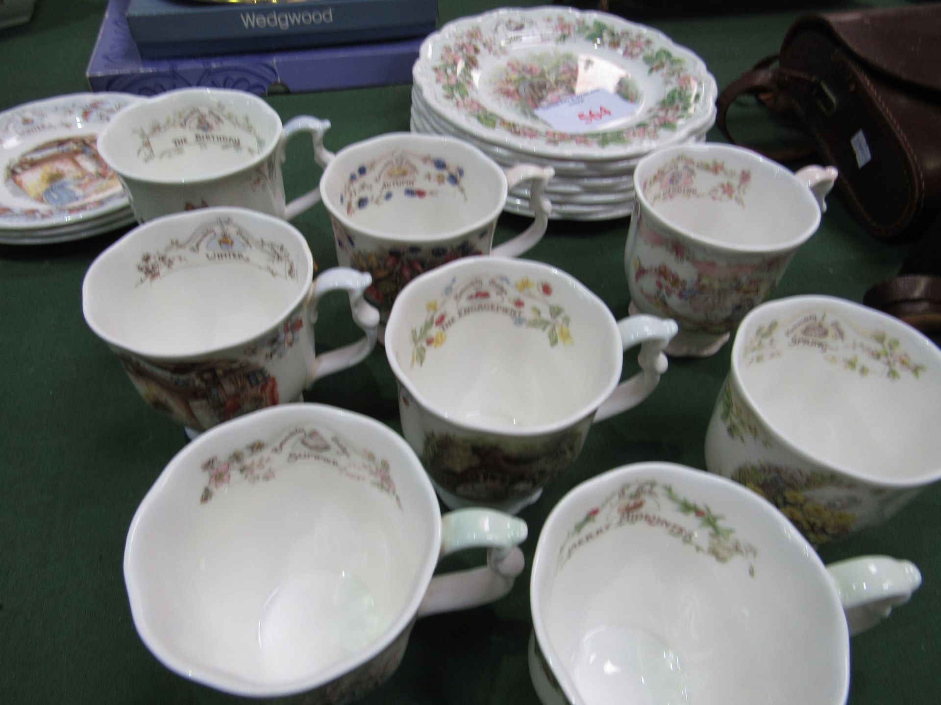 Royal Doulton Merry Midwinter from the Bramley Hedge gift collection, 8 tea plates, 3 saucers and - Image 5 of 5