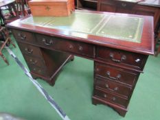 Mahogany pedestal desk with green leather skiver, 122 x 62 x 77cms. Estimate £30-50.