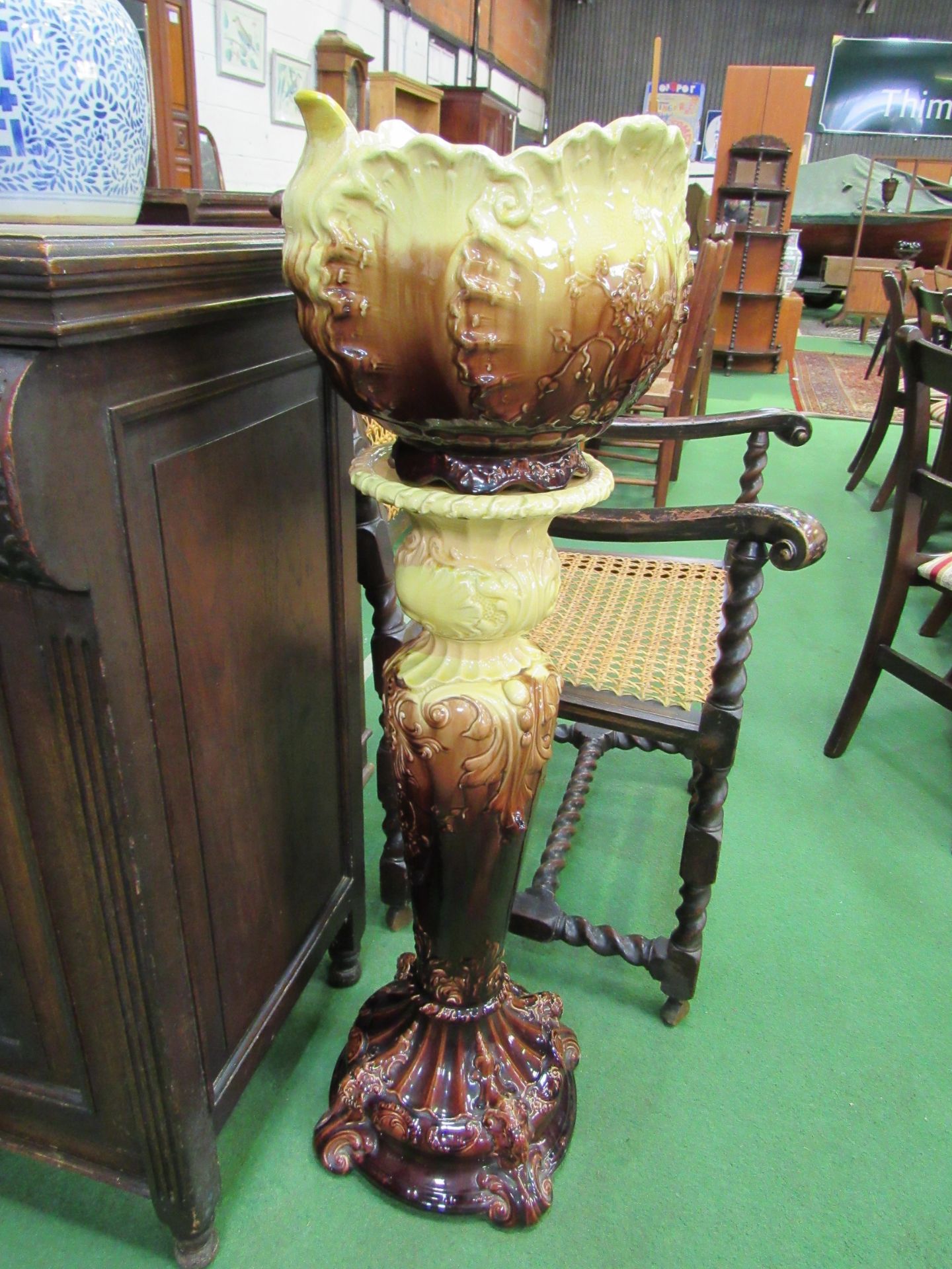 19th Century Staffordshire Majolica cabbage leaf jardinière on matching stand. Estimate £50-80. - Image 2 of 2