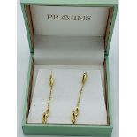 18ct gold drop earrings in a Pravins box, weight 2.4gms. Estimate £80-100.