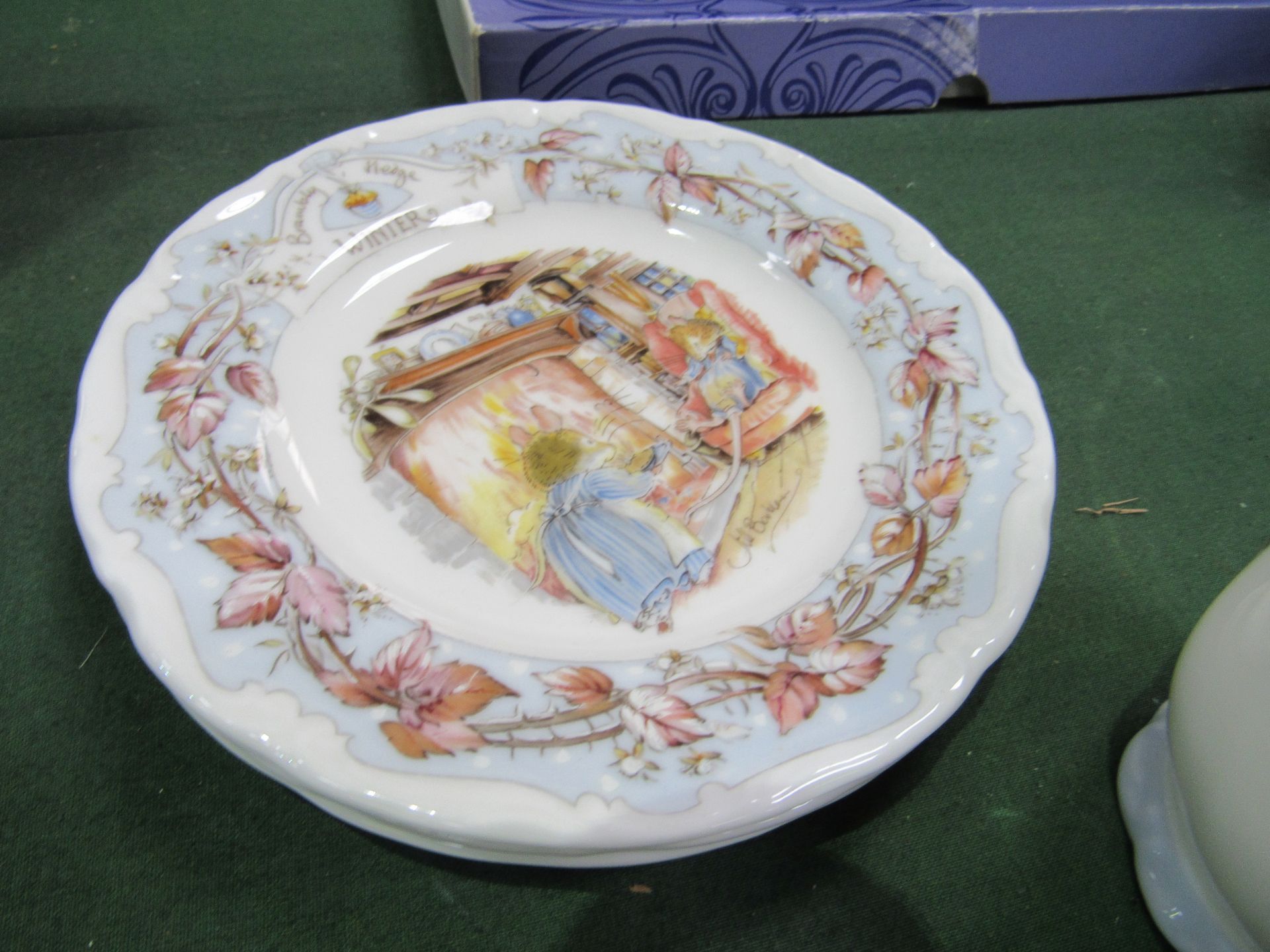 Royal Doulton Merry Midwinter from the Bramley Hedge gift collection, 8 tea plates, 3 saucers and - Image 3 of 5