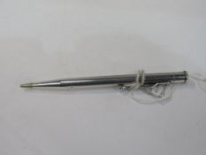 Hallmarked silver Yard o' Led vintage propelling pencil by JM & Co, London. Estimate £25-30.