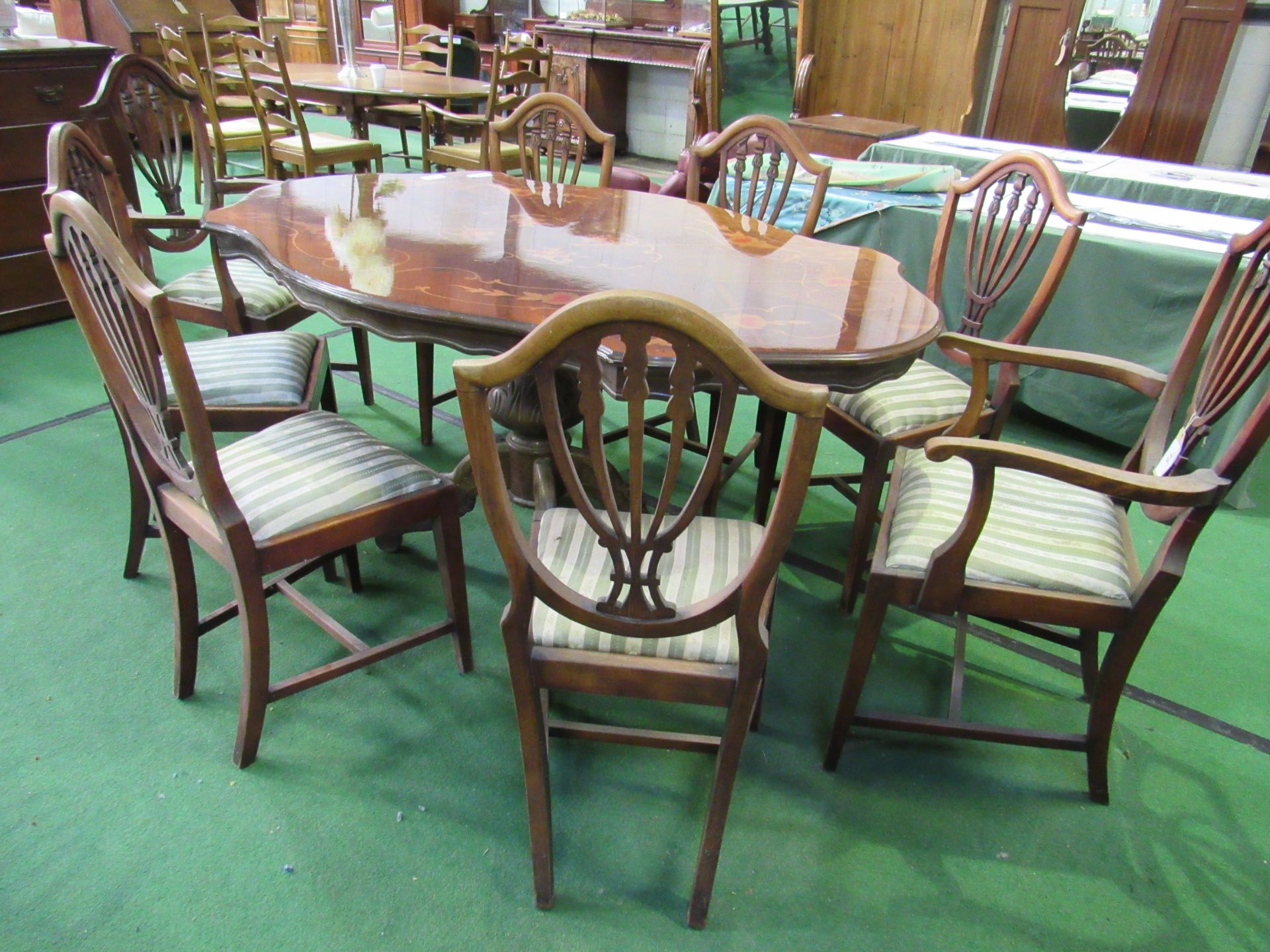 Set of 6 shield back Hepplewhite style dining chairs and 2 matching carvers. Estimate £120-150. - Image 2 of 6