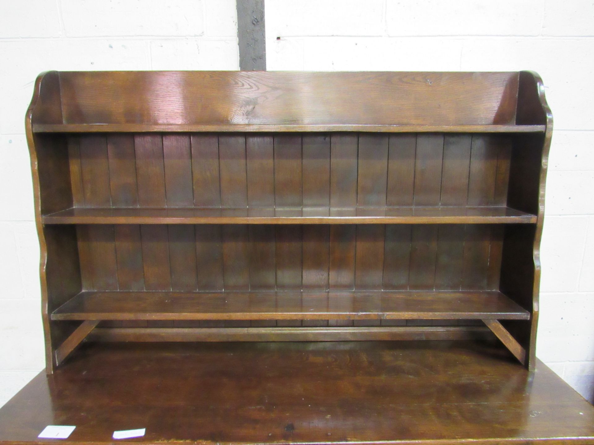 Oak dresser 2 drawers above 2 cupboards, 141 x 49 x 172cms. Estimate £30-40. - Image 3 of 4