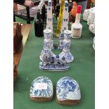 2 blue and white china obelisks; 2 blue and white china candlesticks; 2 Oriental china and metal