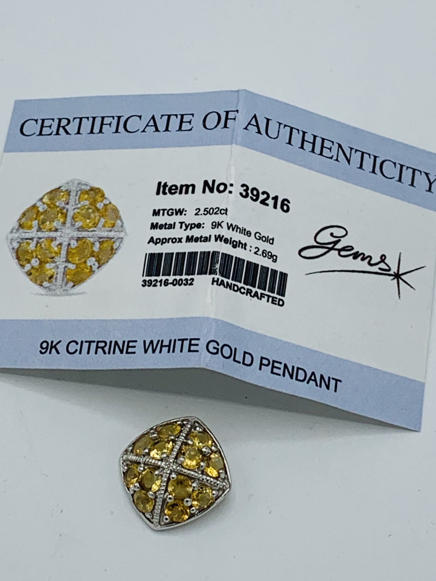 9ct white gold citrine pendant with certificate. Estimate £30-40. - Image 4 of 4