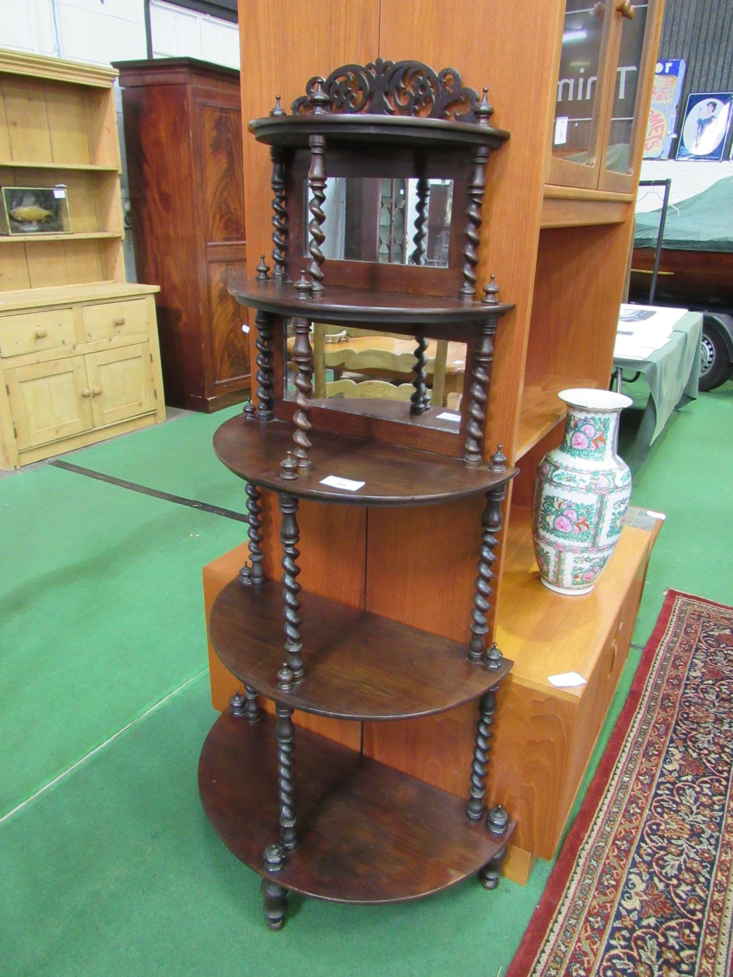 Victorian 5 tier Rosewood wot not, with barley twist columns and mirror back to top 2 shelves, 75 - Image 3 of 4
