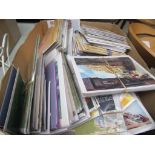 Quantity of greeting cards.