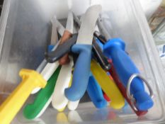 Quantity of knives in tray.