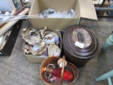 Tin hat box; quantity of Melba tea set; 1960's/70's larva lamp; part tea set; yard of ale.