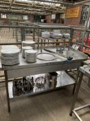 Stainless Steel catering unit with wash bowl and shelf beneath 133 x 80 x 86cm.