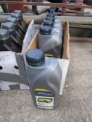 5 x 1 litre Duckhams diesel engine oil.