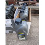 5 x 1 litre Duckhams diesel engine oil.