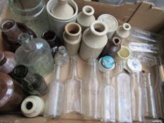 30 Victorian and Edwardian bottles.