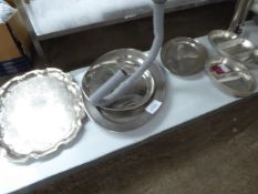 Quantity of stainless steel vegetable dishes/ flat serving dishes.