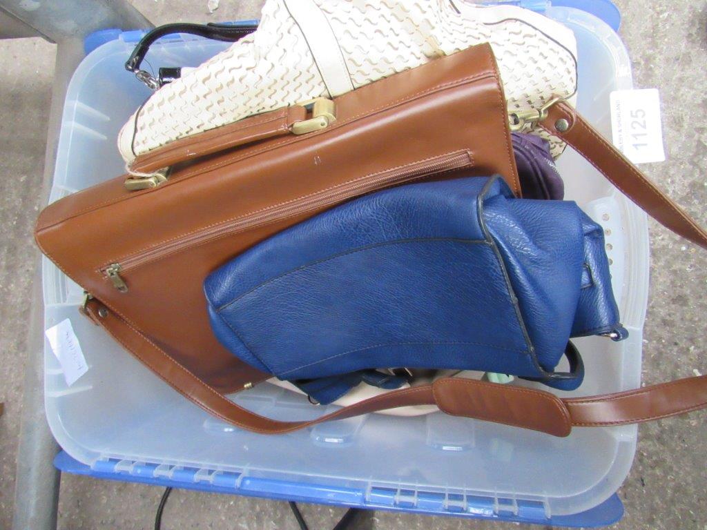 8 various bags and hand bags.