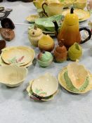 17 assorted pieces of Carlton Ware.