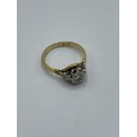 18ct gold solitaire diamond ring, size J, weight 2.6gms.