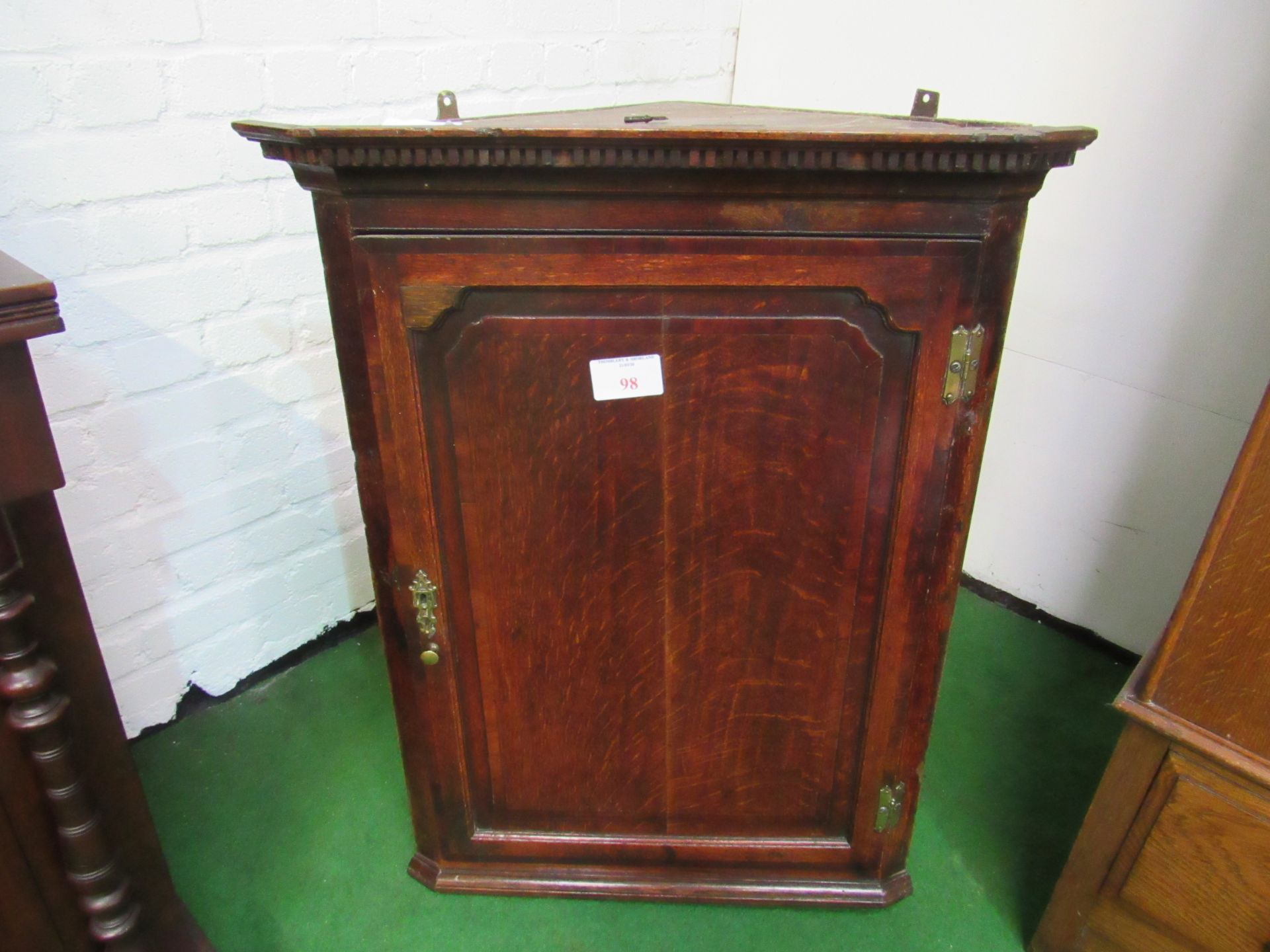 18th Century oak corner wall mounted cupboard.