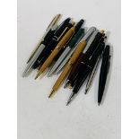 Collection of 14 branded and unbranded vintage ball pens.