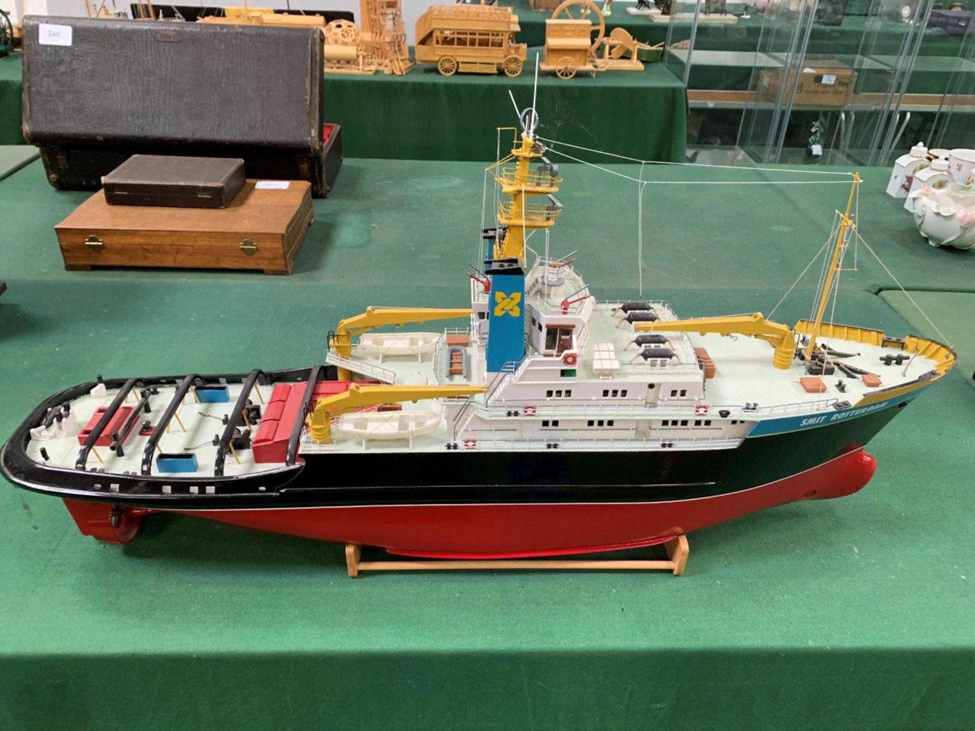 Wooden model of a Tugboat Smitt Rotterdam".