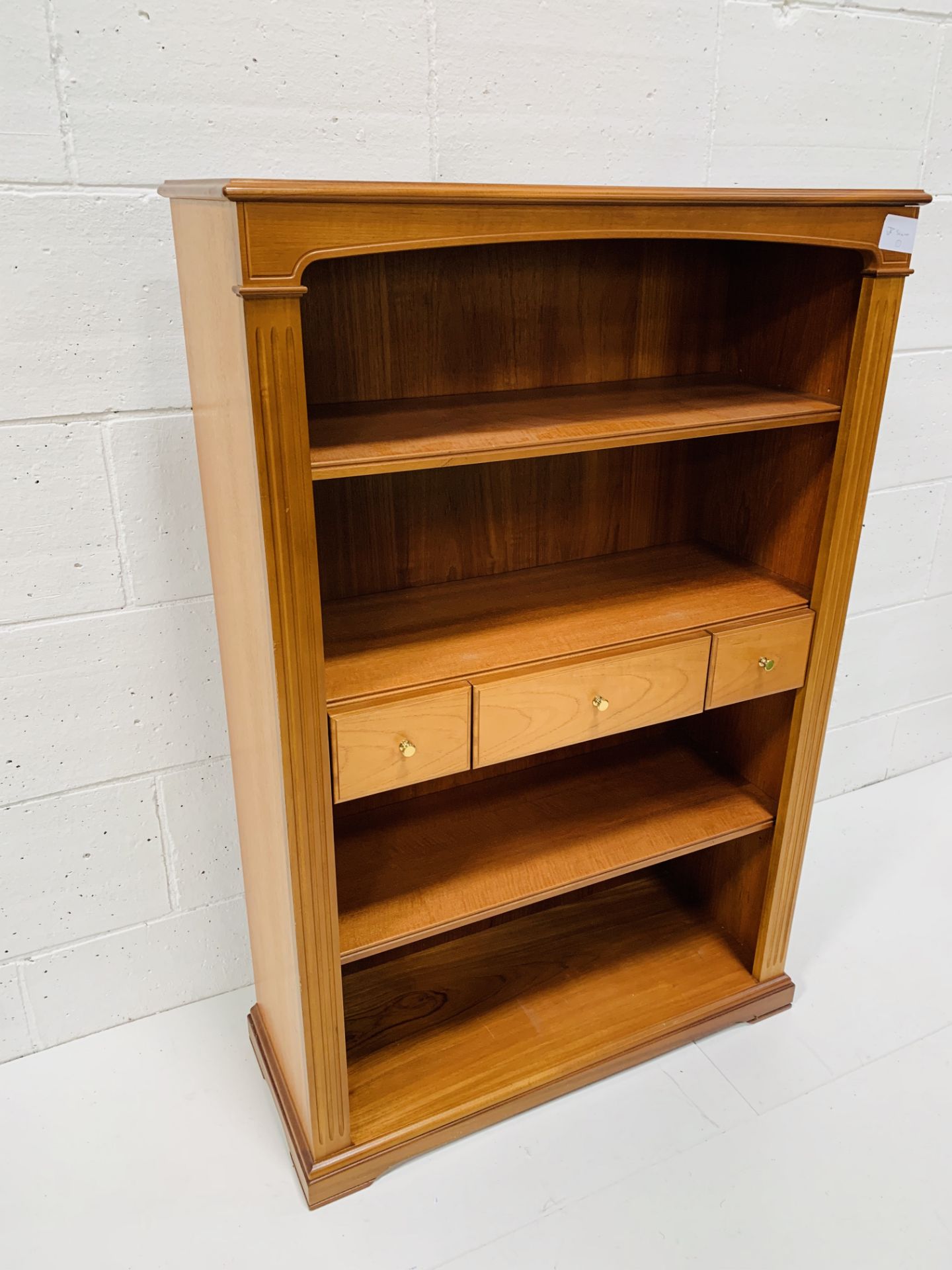 Mahogany open bookcase by Legate. - Image 2 of 2