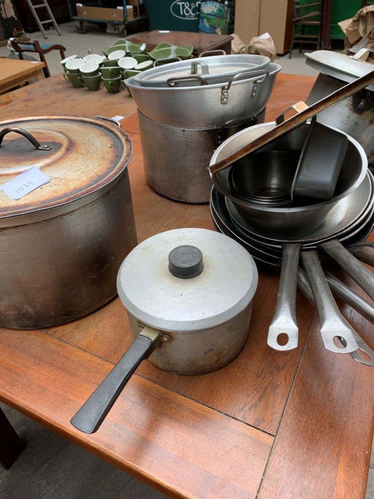 Quantity of various aluminium pots and pans. - Image 2 of 2