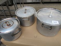 5 large cooking pots