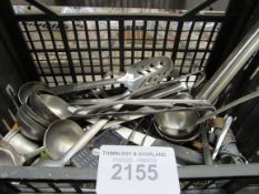 2 trays of utensils
