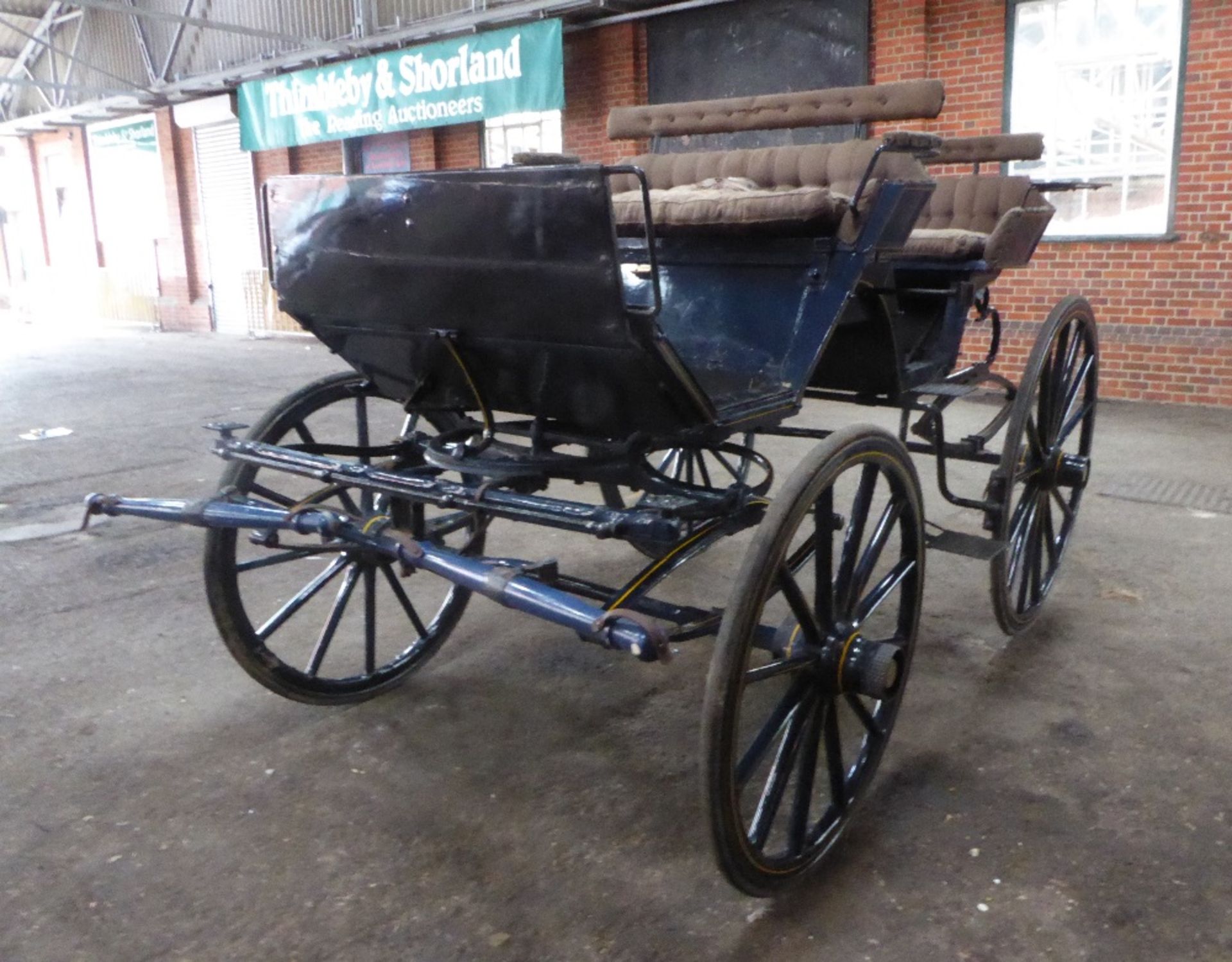 CONTINENTAL PHAETON built by W. Luhr of Oldenburg to suit a full size single or pair. Painted dark - Image 2 of 14