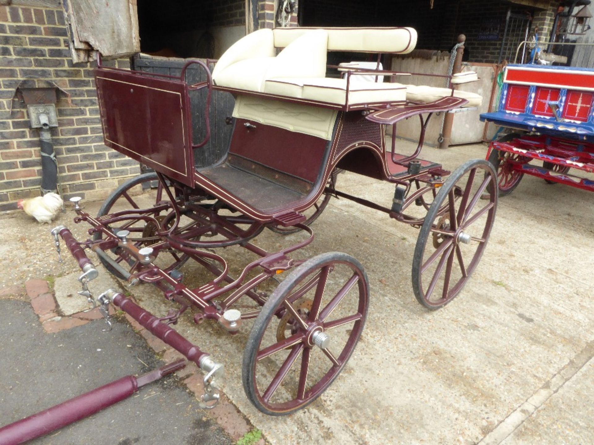 FOUR-WHEEL PHAETON to suit 13. 2 to 15.2hh single or pair. Lot 4 is located near Horsham, Surrey - Image 4 of 9