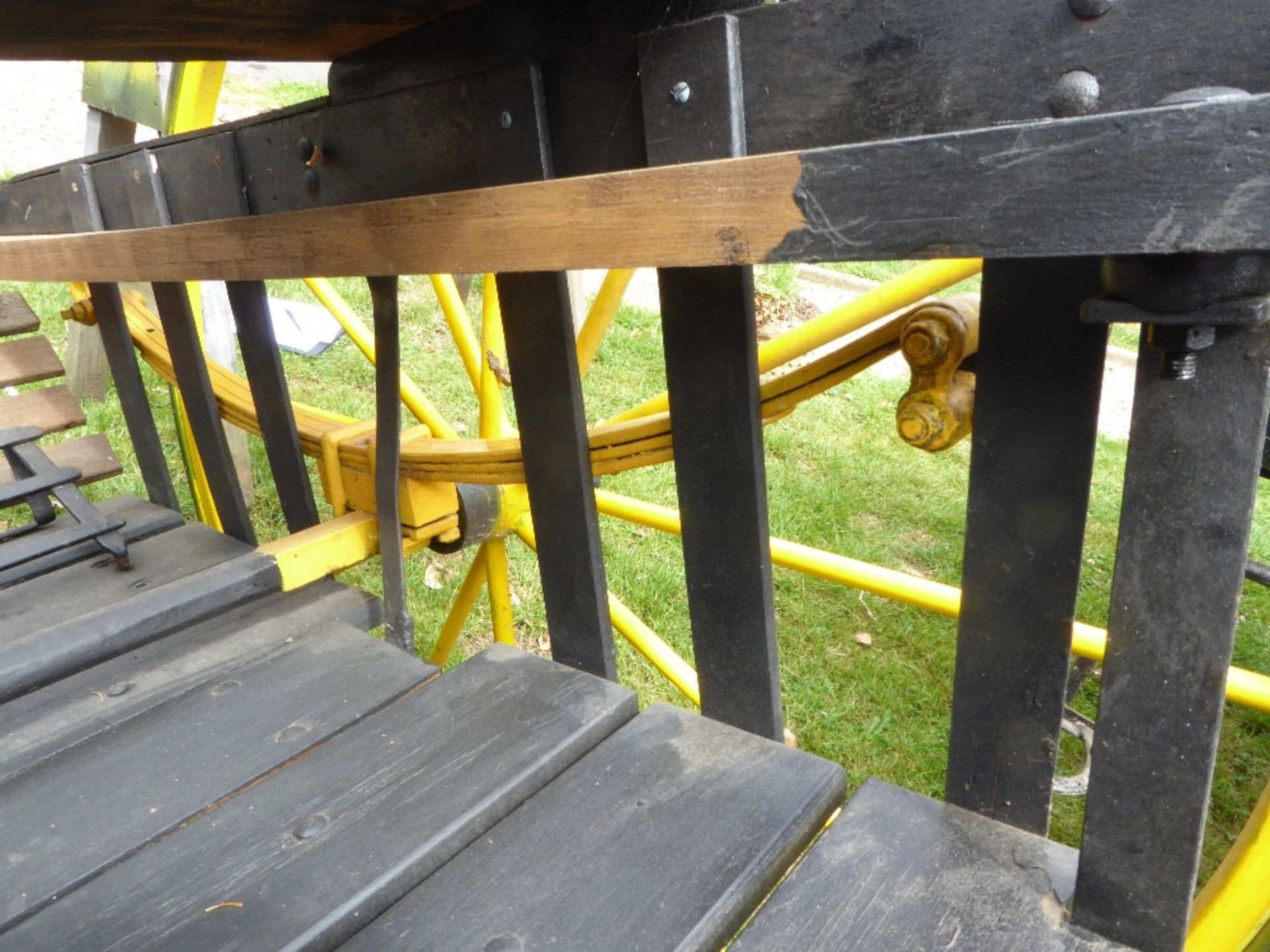 TWO-WHEEL ROAD CART to suit 14.2 to 15hh. Black painted slatted body and sides with black upholster - Image 10 of 10