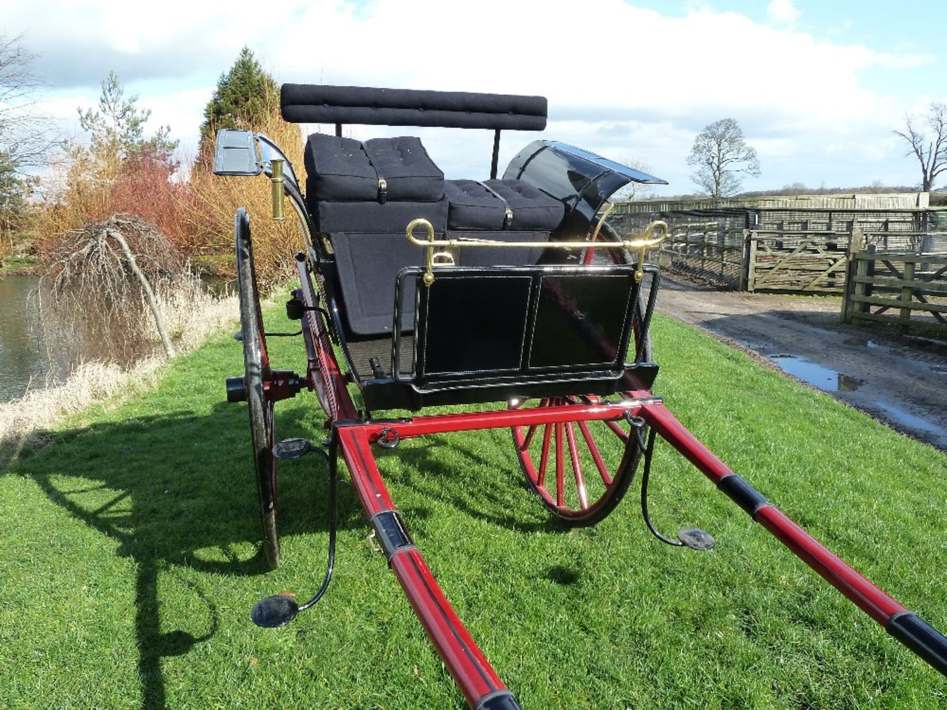 RALLI CAR built by Lynn of Londonderry, circa 1898 to suit 14 to 14.2hh. Recently restored by Barry - Image 6 of 7