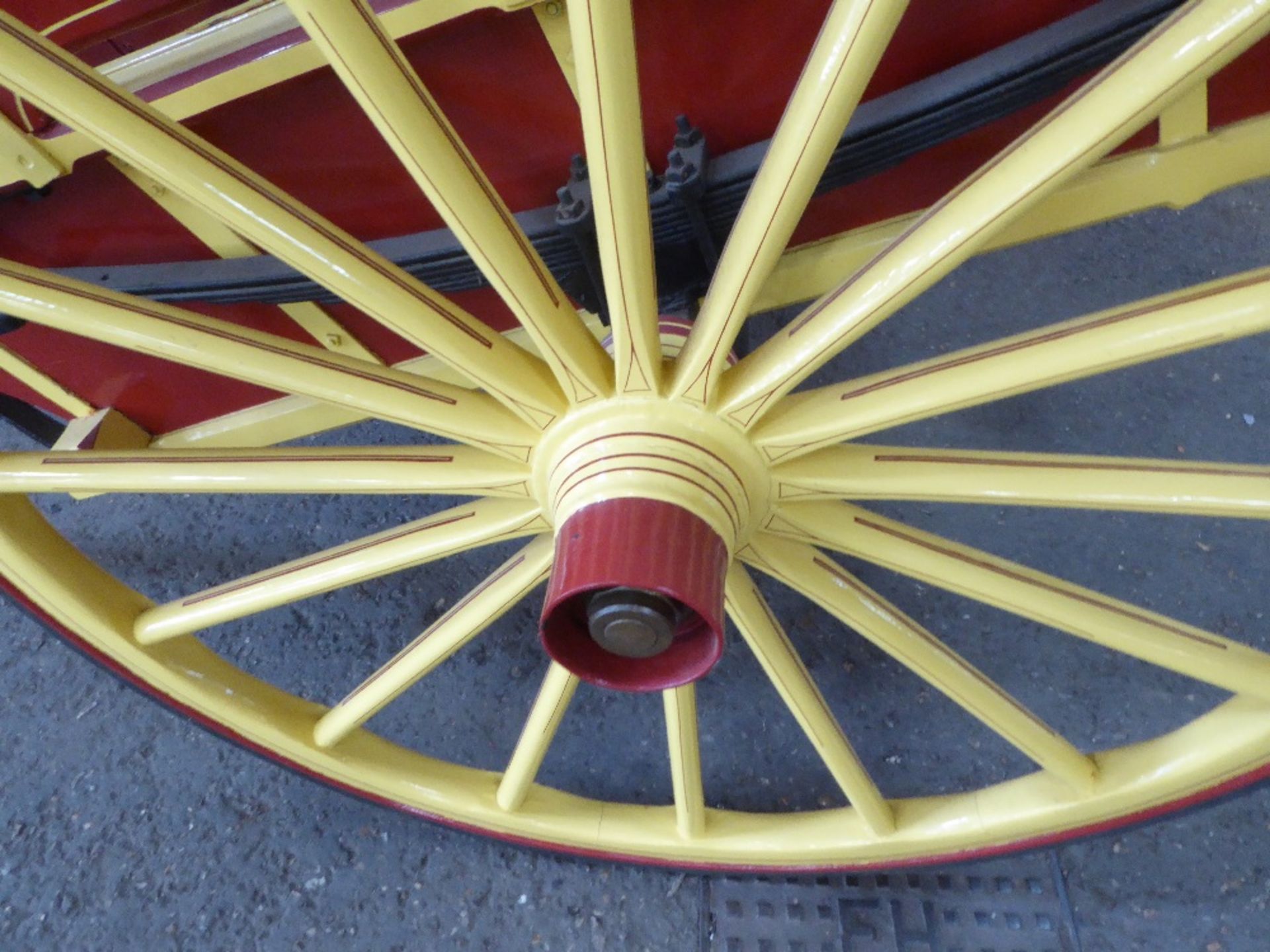 MILK FLOAT to suit 14.2 to 15hh. Painted red and yellow, with matching lines, and black metal work - Image 6 of 6