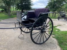 CHAIR BACK GIG built by Gilderson Jnr. of Ilford to suit a full size horse. Painted dark blue with