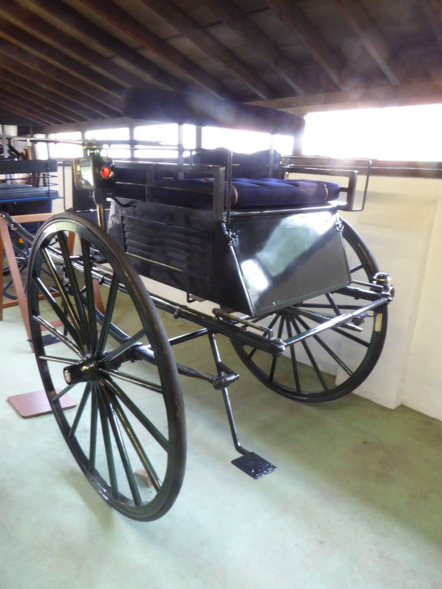 TANDEM DOG CART built by Windover circa 1900 to suit 14.2 to 15.2hh single or tandem. Lot 10 is loc - Image 3 of 19