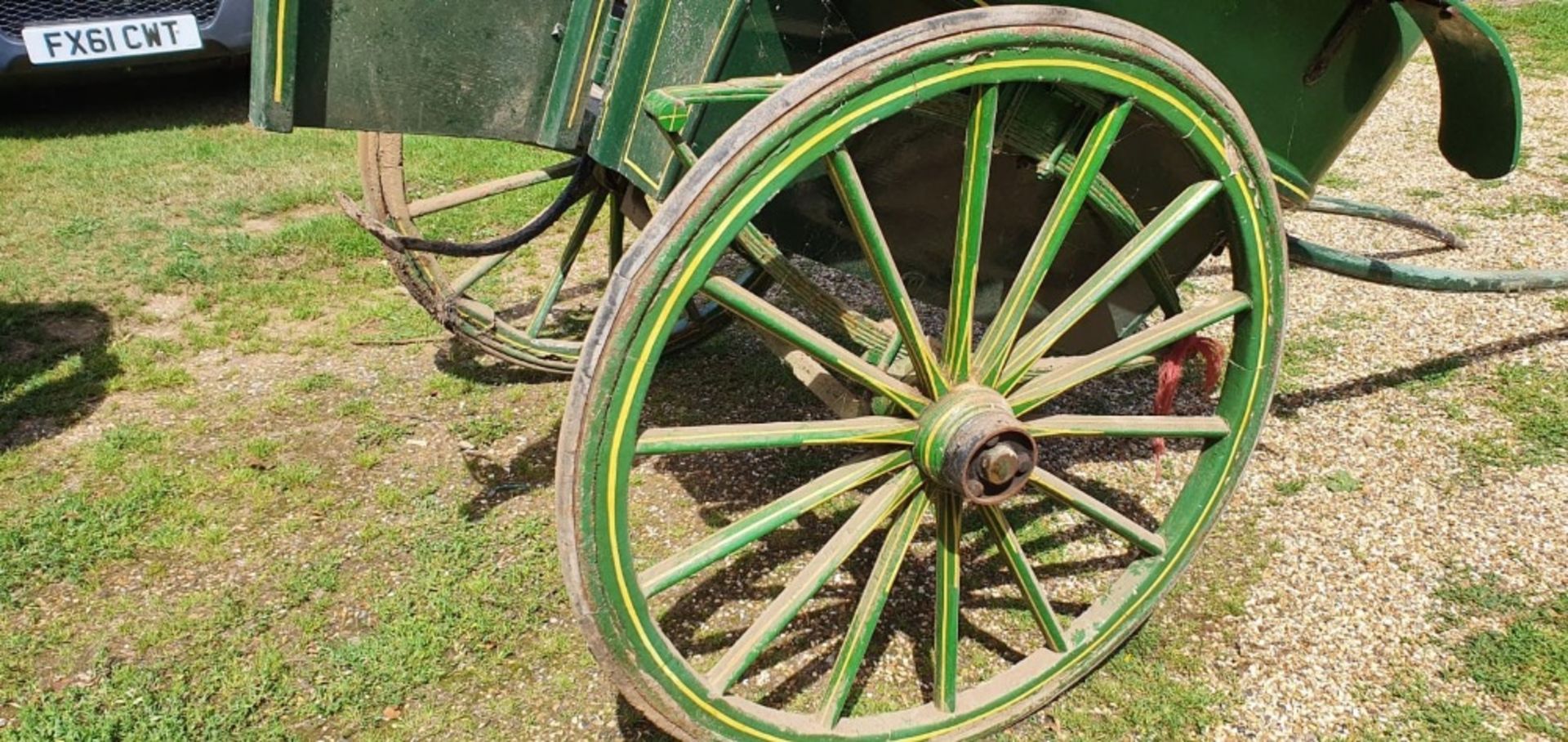 GOVERNESS CART built by R. Disturnal & Co. Wednesbury, circa 1917 to suit 14 to 15hh. Lot 29 can be - Image 8 of 10