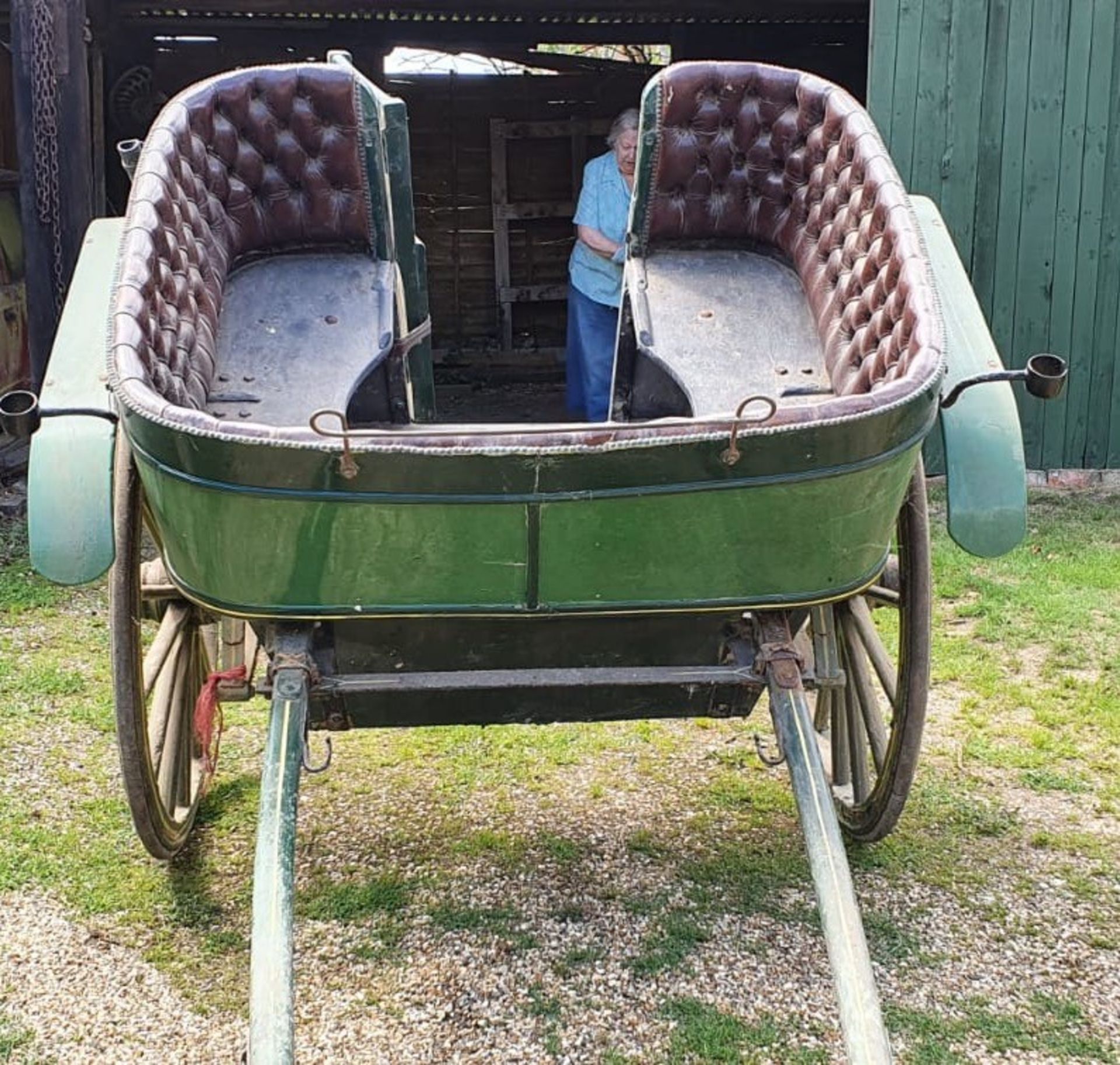 GOVERNESS CART built by R. Disturnal & Co. Wednesbury, circa 1917 to suit 14 to 15hh. Lot 29 can be - Image 5 of 10