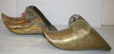 2 brass Spanish-style stirrups