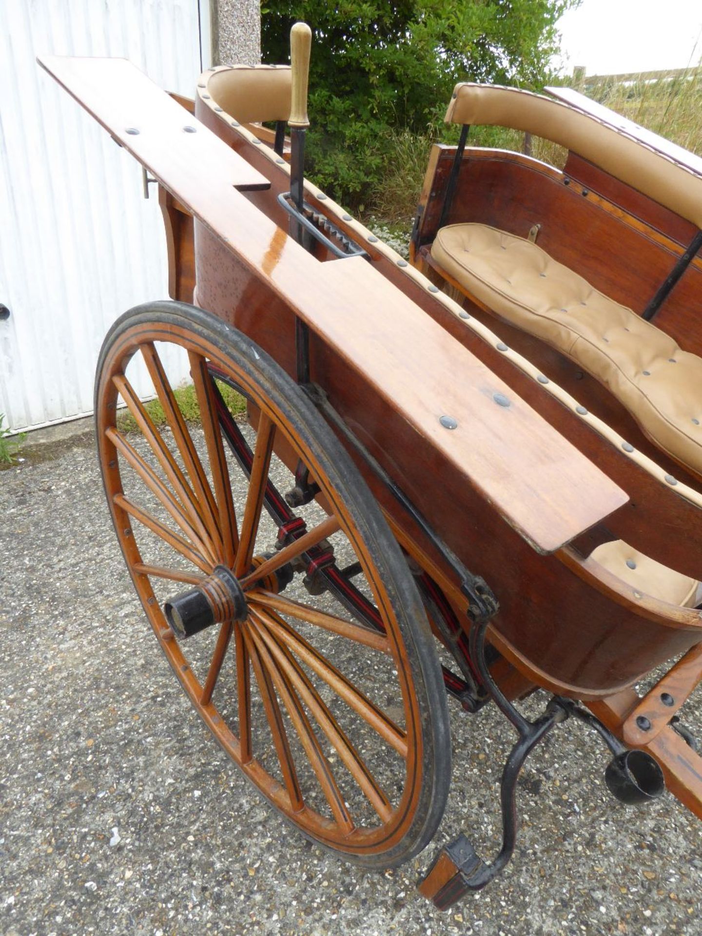GOVERNESS CART built by McNaught & Co., of London & Worcester, to suit 13 to 14hh. On 24ins wheels - Image 10 of 14